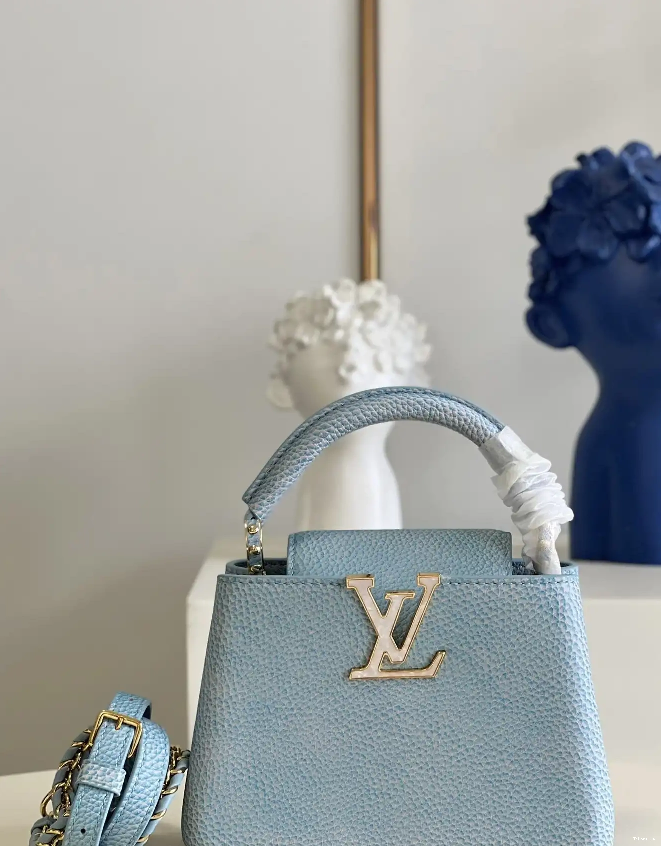 Affordable VUITTON CAPUCINES MINI LOUIS 0602